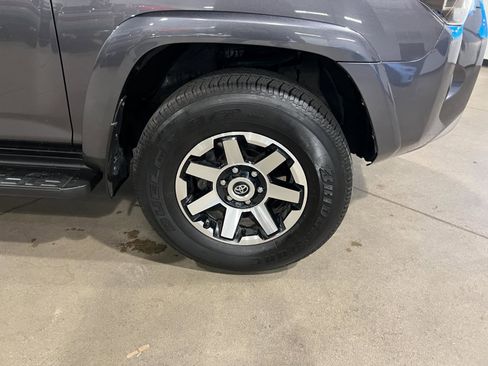 Used 2019 Toyota 4Runner TRD Off-Road image 39