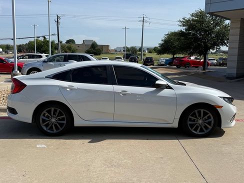 Used 2019 Honda Civic EX-L image 6