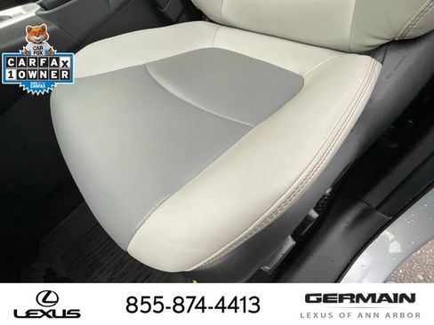 Used 2022 Toyota RAV4 XLE Premium image 21