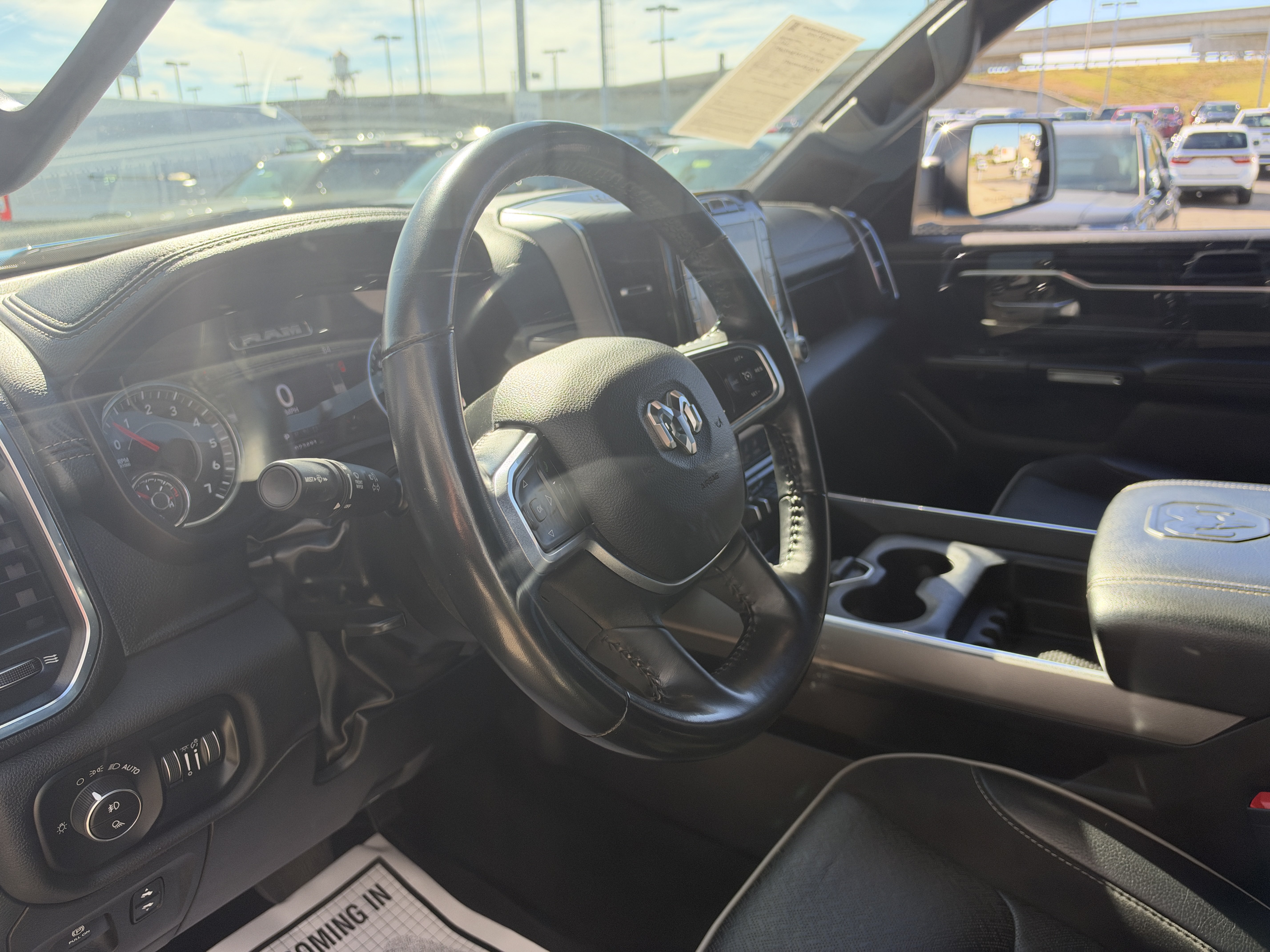 Used 2024 RAM 1500 Laramie AWD/4WD image 34