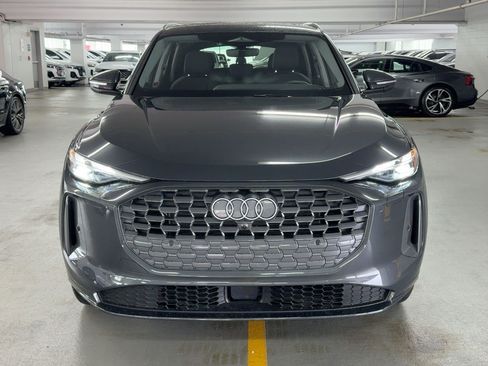 Used 2025 Audi Q5 Premium w/ Convenience Package image 6