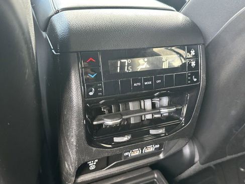 Certified 2021 Jeep Grand Cherokee L Limited image 25