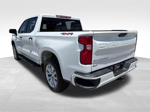 Used 2022 Chevrolet Silverado 1500 Custom w/ Safety Confidence Package AWD/4WD image 5