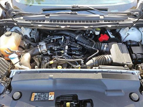 Used 2016 Ford Edge Sport w/ Technology Package image 22