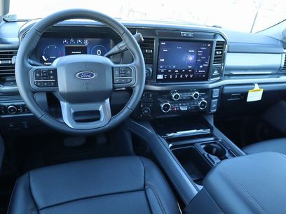 New 2026 Ford F250 Lariat w/ Black Appearance Package