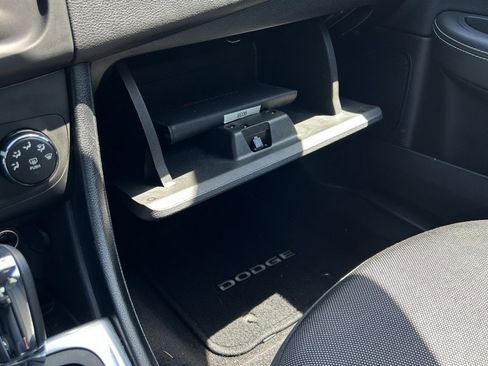 Used 2014 Dodge Avenger SE w/ Blacktop Package FWD image 17