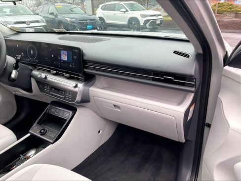 Used 2024 Hyundai Kona SEL image 13