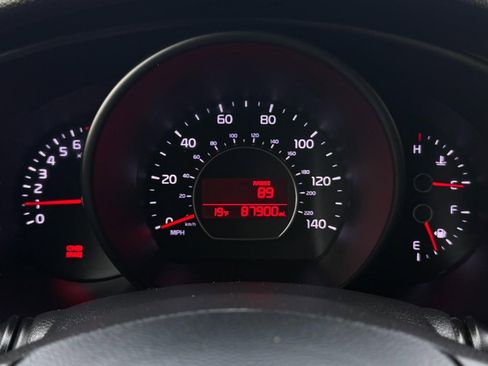 Used 2019 Kia Soul image 27