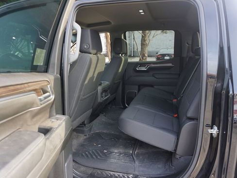Used 2024 Chevrolet Silverado 1500 RST AWD/4WD image 14