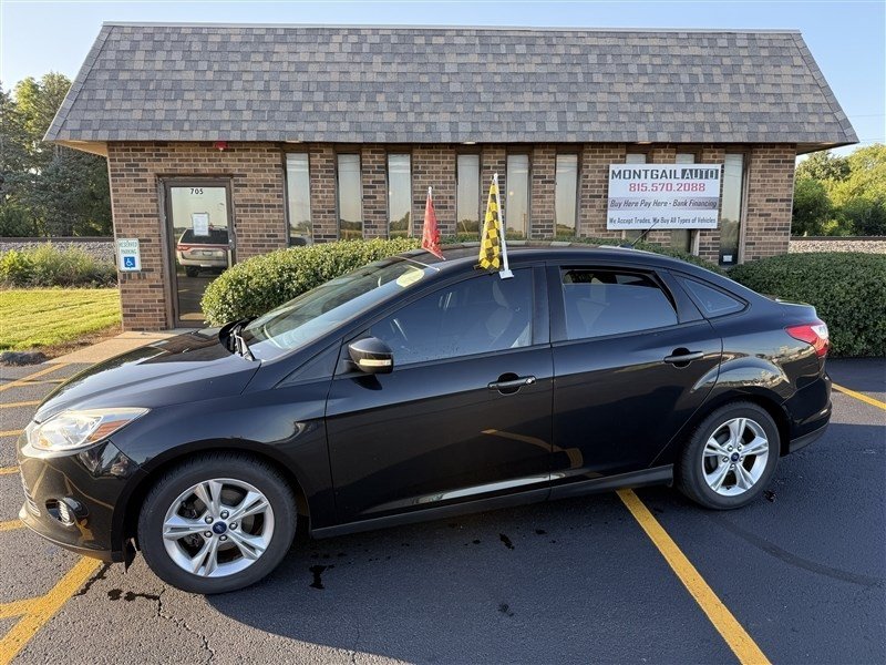 Used 2014 Ford Focus SE FWD image 1