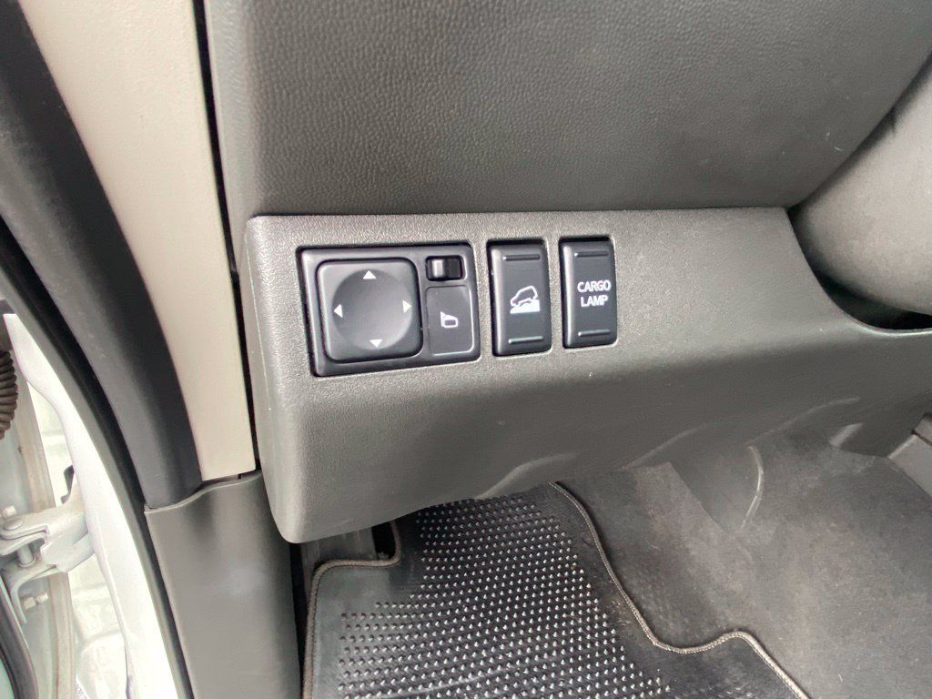 Used 2020 Nissan Frontier PRO-4X w/ Pro-4x Utility Package AWD/4WD image 12
