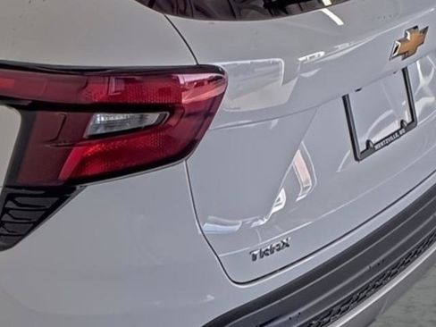 New 2026 Chevrolet Trax LT w/ LT Convenience Package image 10