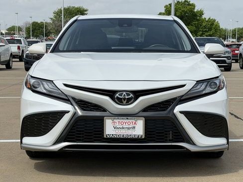 Used 2023 Toyota Camry XSE image 8