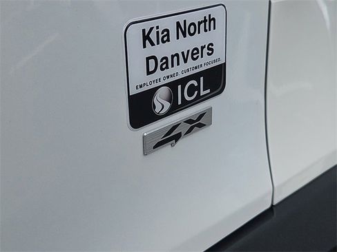 Certified 2024 Kia Seltos SX w/ SX Sunroof Package image 12