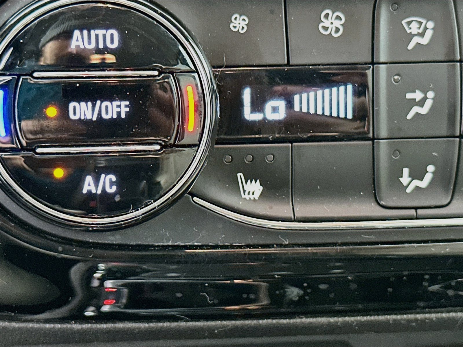 Used 2021 Buick Encore GX Select FWD image 19