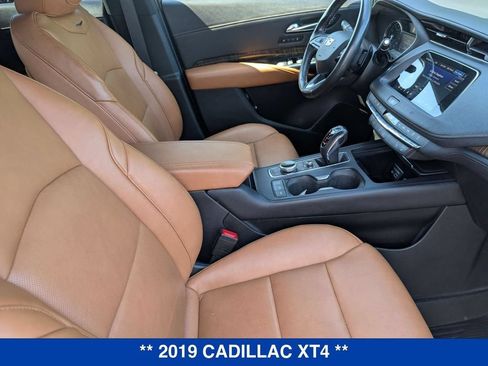 Used 2019 Cadillac XT4 Premium Luxury AWD/4WD image 34