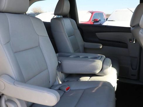 Used 2015 Honda Odyssey EX-L image 16
