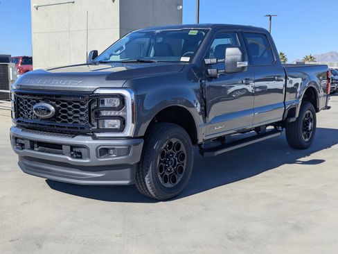 New 2026 Ford F250 XLT w/ XLT Premium Package AWD/4WD image 5