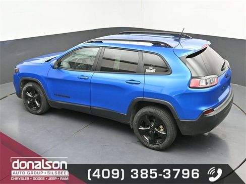 Used 2021 Jeep Cherokee Latitude Plus image 19
