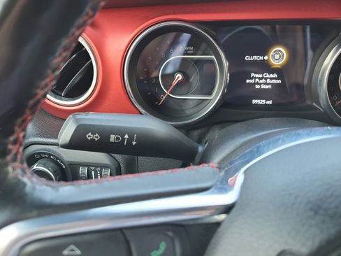 Certified 2020 Jeep Wrangler Unlimited Rubicon w/ Cold Weather Group image 32