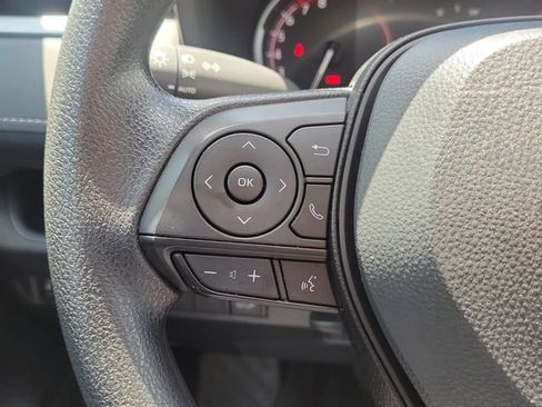 Used 2025 Toyota RAV4 XLE w/ Convenience Package FWD image 20
