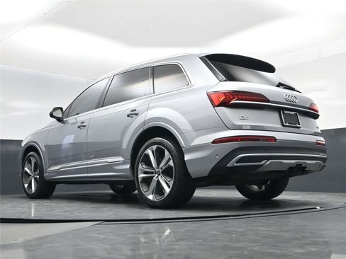 Used 2021 Audi Q7 3.0T Premium Plus w/ Executive Package image 14