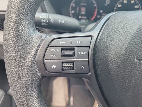 Used 2024 Honda CR-V EX image 16