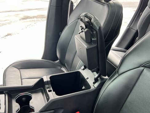 Used 2024 Jeep Grand Cherokee Limited w/ Luxury Tech Group II image 20