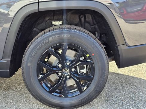 New 2026 Jeep Grand Cherokee L 4WD image 9