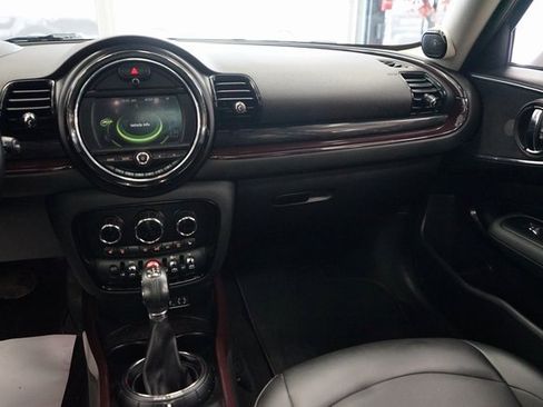 Used 2016 MINI Cooper Clubman image 13