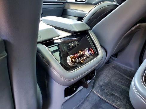 Used 2018 Lincoln Navigator Black Label w/ Cargo Package image 32