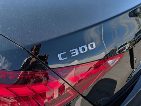 Used 2025 Mercedes-Benz C 300 Sedan image 9