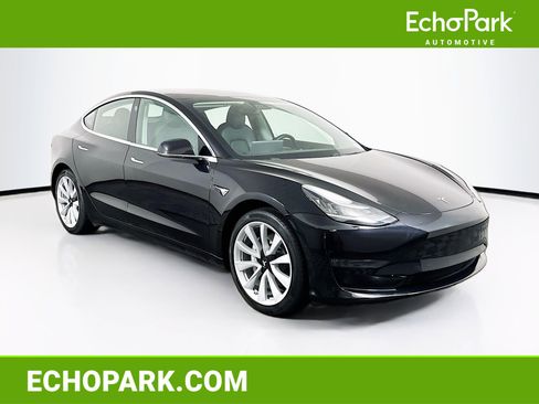 Used 2018 Tesla Model 3 Long Range image 1