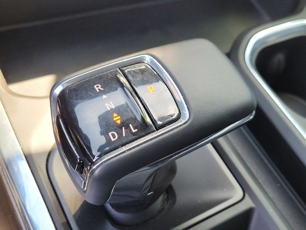 Used 2024 Chevrolet Silverado 1500 High Country w/ Midnight Edition AWD/4WD image 21