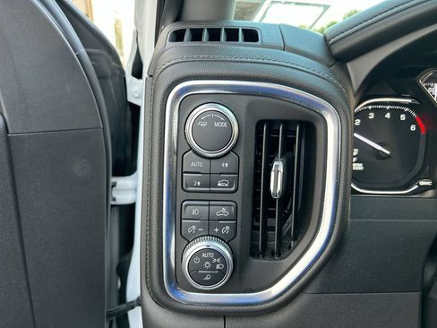 Used 2020 GMC Sierra 1500 SLT w/ SLT Premium Plus Package AWD/4WD image 18