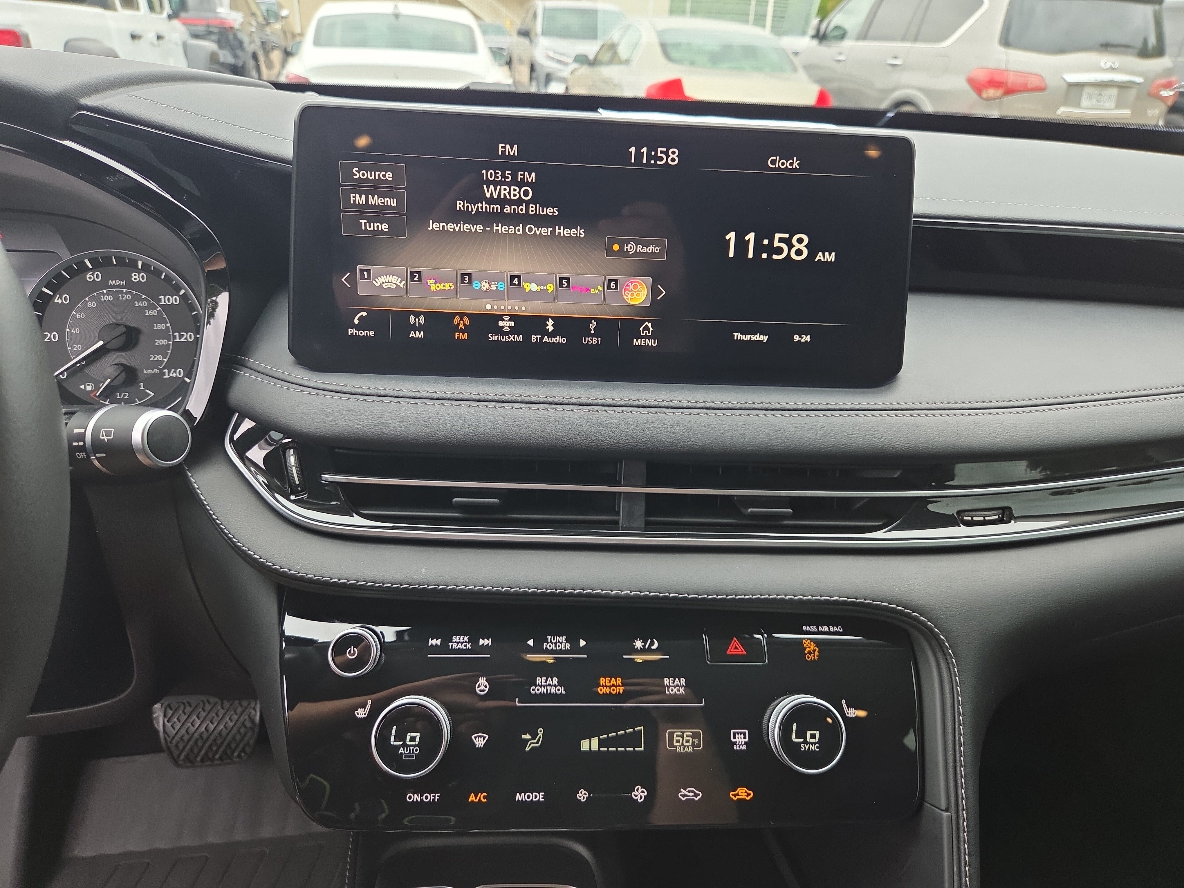 Used 2024 INFINITI QX60 Pure AWD/4WD image 14