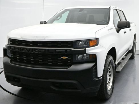 Used 2019 Chevrolet Silverado 1500 W/T w/ Trailering Package AWD/4WD image 2
