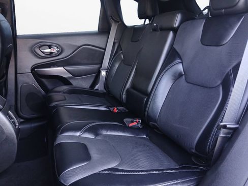Used 2022 Jeep Cherokee Latitude Lux FWD image 22