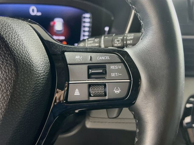 Used 2024 Honda Pilot Elite image 18