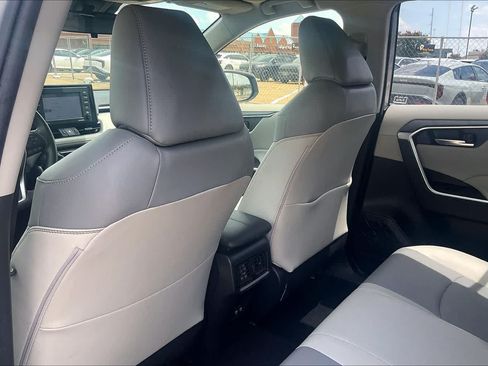 Used 2020 Toyota RAV4 XLE Premium AWD/4WD image 11