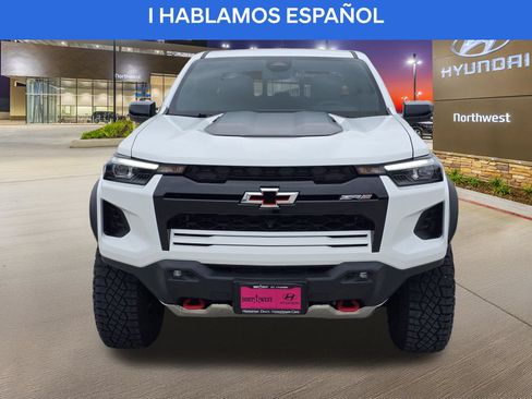 Used 2026 Chevrolet Colorado ZR2 w/ Technology Package AWD/4WD image 5