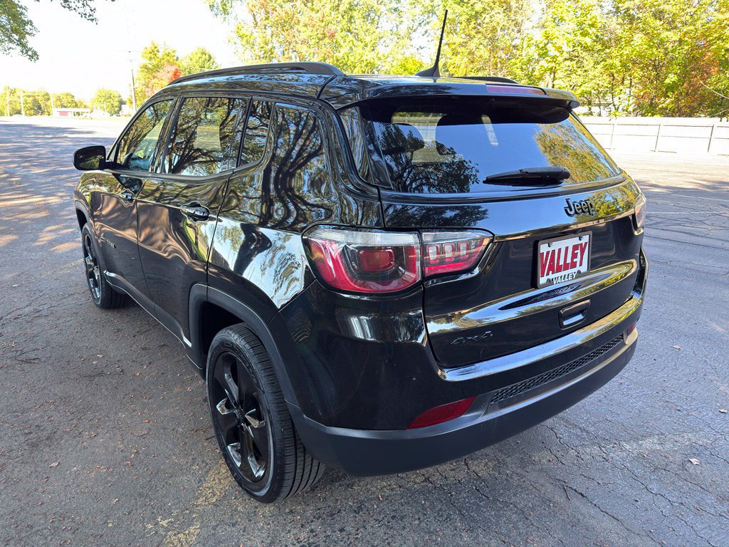 Used 2019 Jeep Compass Latitude AWD/4WD image 9