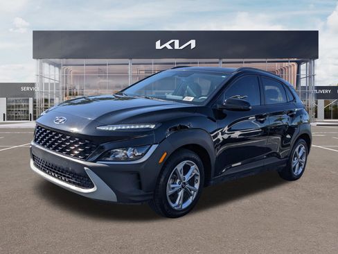 Used 2023 Hyundai Kona SEL image 6