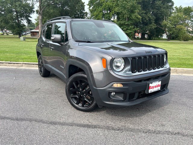 Used 2016 Jeep Renegade Latitude AWD/4WD image 2