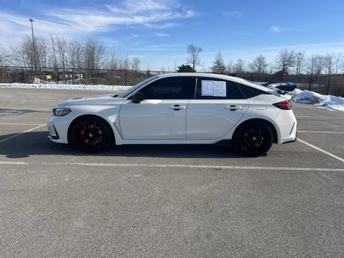 Used 2024 Honda Civic Type R image 5