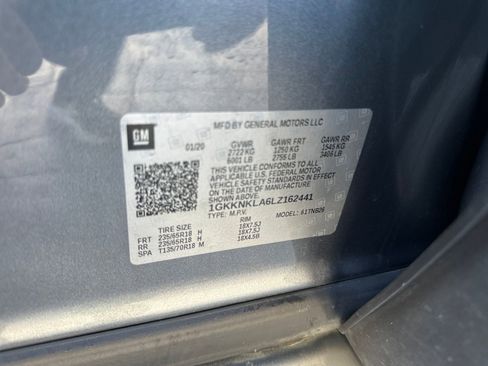 Used 2020 GMC Acadia SLE w/ Driver Convenience Package image 31