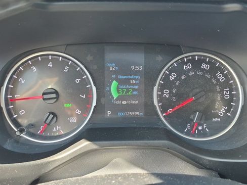 Used 2019 Toyota RAV4 XLE Premium w/ Cold Weather Package AWD/4WD image 9
