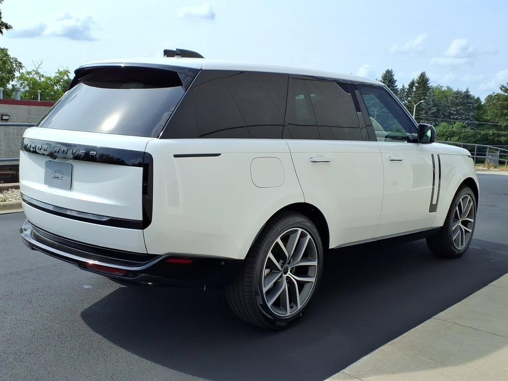 New 2026 Land Rover Range Rover SE AWD/4WD image 5