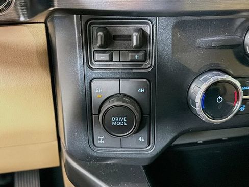 Used 2023 Ford F350 Lariat w/ Tow Technology Package AWD/4WD image 20