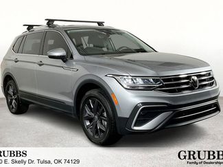 Used 2023 Volkswagen Tiguan SE video 1